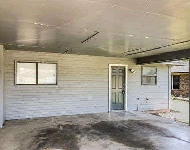 1114 Valley View Drive - Photo Thumbnail 12