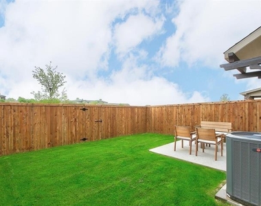 5634 Niagara Road - Photo Thumbnail 25