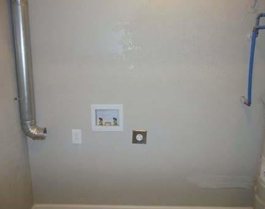 1504 Cardinal Drive - Photo Thumbnail 8