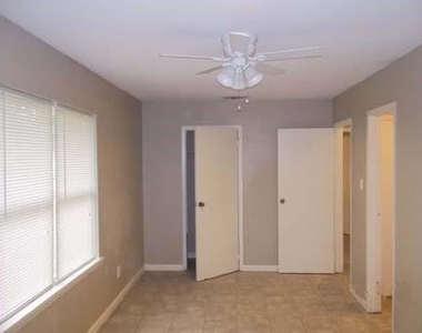1504 Cardinal Drive - Photo Thumbnail 12