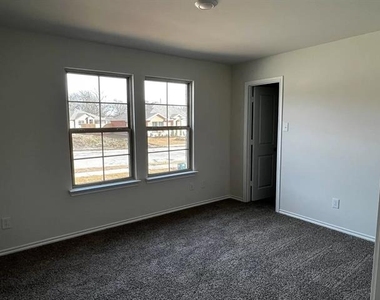 2304 Alamo Drive - Photo Thumbnail 10