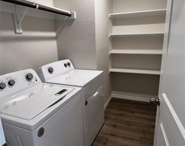 2304 Alamo Drive - Photo Thumbnail 16