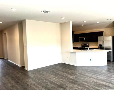 2304 Alamo Drive - Photo Thumbnail 8