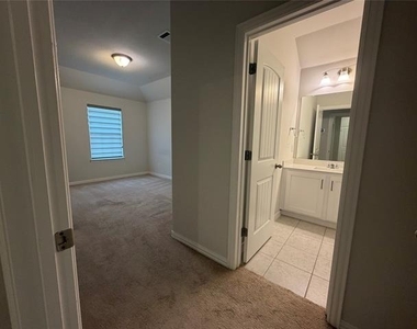 4721 Cash Drive - Photo Thumbnail 26