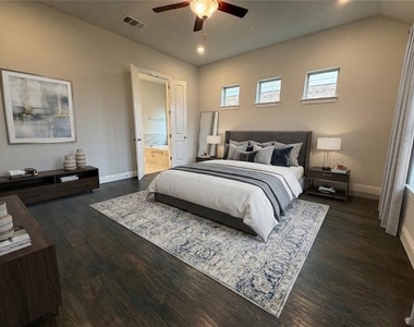 4721 Cash Drive - Photo Thumbnail 11