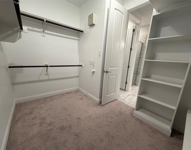 4721 Cash Drive - Photo Thumbnail 19