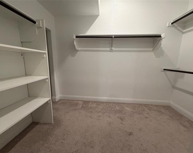 4721 Cash Drive - Photo Thumbnail 18