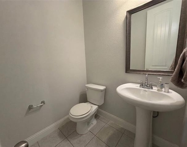 4721 Cash Drive - Photo Thumbnail 20