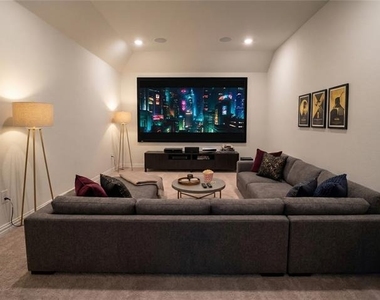 4721 Cash Drive - Photo Thumbnail 25
