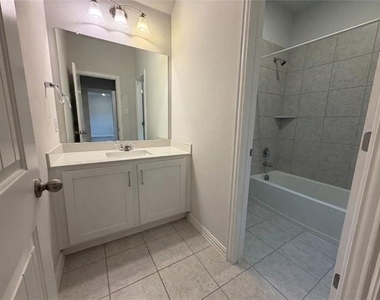 4721 Cash Drive - Photo Thumbnail 29