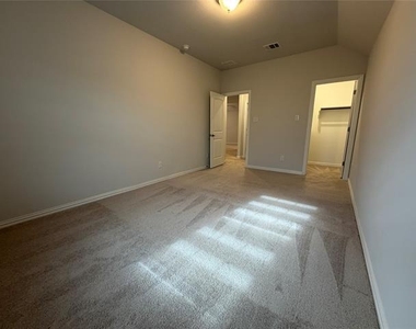 4721 Cash Drive - Photo Thumbnail 32