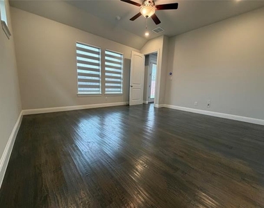 4721 Cash Drive - Photo Thumbnail 12