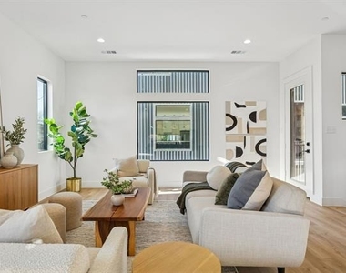 2151 Mail Avenue - Photo Thumbnail 5