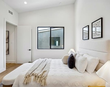 2147 Mail Avenue - Photo Thumbnail 14