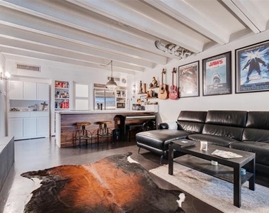 2711 Hood Street - Photo Thumbnail 6