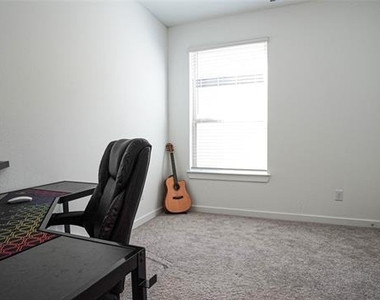 2420 Green River Road - Photo Thumbnail 13