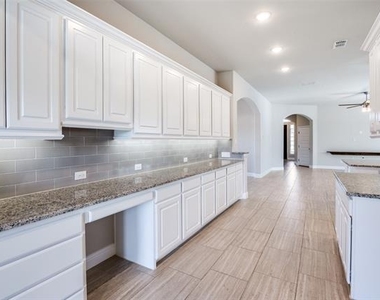 3411 Kodiak Drive - Photo Thumbnail 12