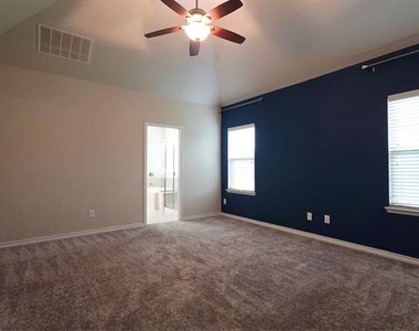 206 Pleasant Hill Lane - Photo Thumbnail 13