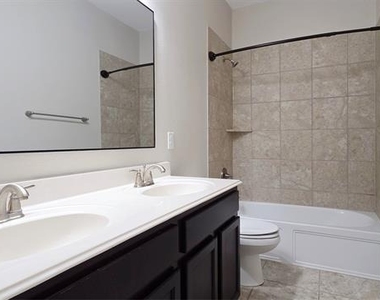 206 Pleasant Hill Lane - Photo Thumbnail 9