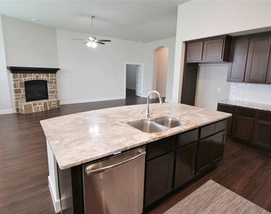 1665 Sheldon Drive - Photo Thumbnail 8