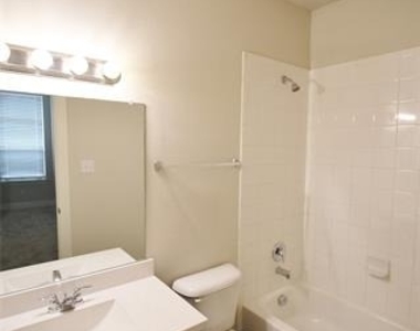 1665 Sheldon Drive - Photo Thumbnail 18