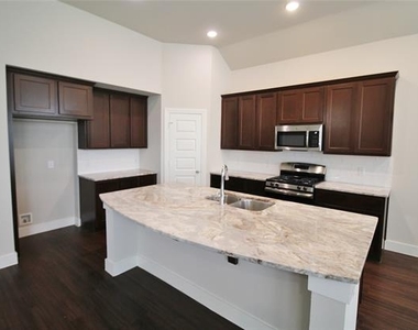 1665 Sheldon Drive - Photo Thumbnail 4