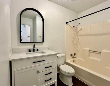 301 Joshua Street - Photo Thumbnail 9