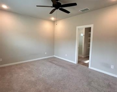 6737 Babylon Boulevard - Photo Thumbnail 4