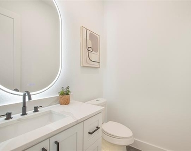 2005 Hearne Avenue - Photo Thumbnail 13