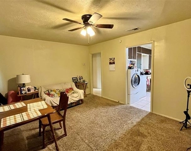 1612 Wayne Street - Photo Thumbnail 2