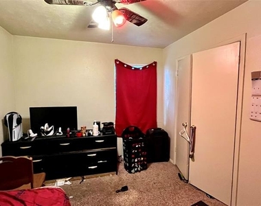 1612 Wayne Street - Photo Thumbnail 10
