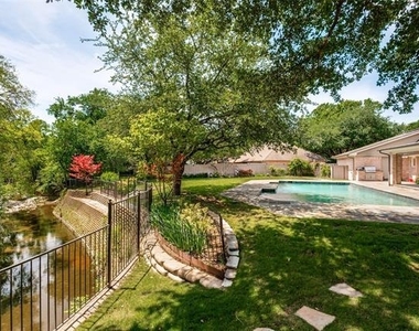 6544 Valleybrook Drive - Photo Thumbnail 23