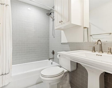 6544 Valleybrook Drive - Photo Thumbnail 13