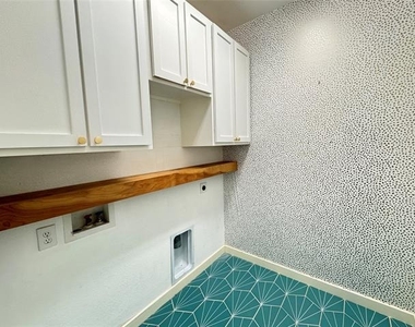 5864 Mount Plymouth Point - Photo Thumbnail 13
