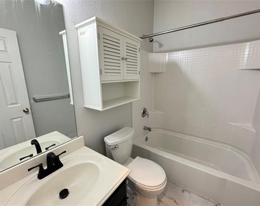 5864 Mount Plymouth Point - Photo Thumbnail 21