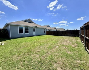 128 Honeysuckle Street - Photo Thumbnail 14