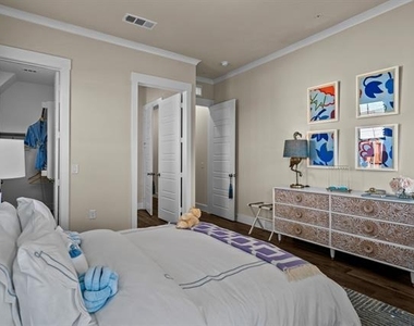 4770 N Luxe Lane - Photo Thumbnail 12