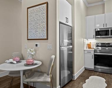 4770 N Luxe Lane - Photo Thumbnail 7