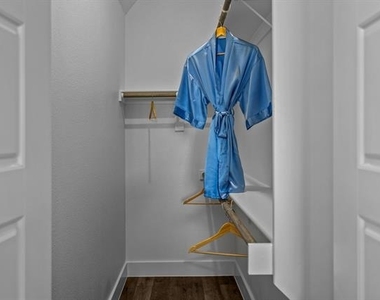 4770 N Luxe Lane - Photo Thumbnail 11