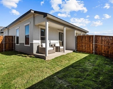 4770 N Luxe Lane - Photo Thumbnail 1