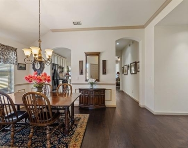 1312 Quaker Drive - Photo Thumbnail 6