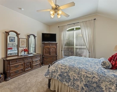 1312 Quaker Drive - Photo Thumbnail 23