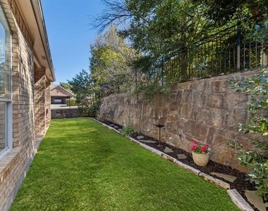 1312 Quaker Drive - Photo Thumbnail 20