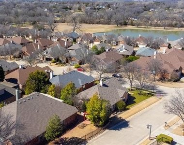 1312 Quaker Drive - Photo Thumbnail 18