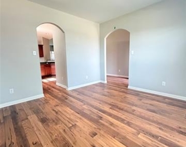 2134 Redbud Drive - Photo Thumbnail 2