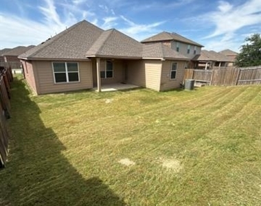 2134 Redbud Drive - Photo Thumbnail 18
