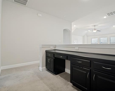 2802 Merlot Circle - Photo Thumbnail 32