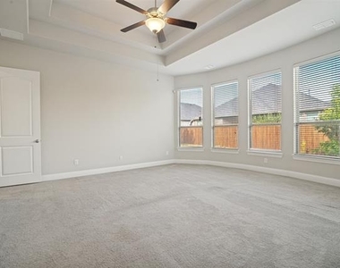 2802 Merlot Circle - Photo Thumbnail 14