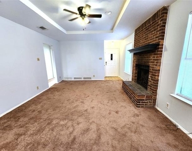 2202 Bolivar Street - Photo Thumbnail 14