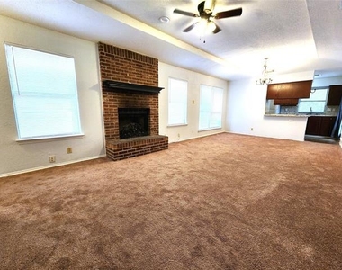 2202 Bolivar Street - Photo Thumbnail 13